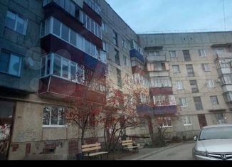 Продается 3-комнатная квартира, 72.5 м2, Карталы, улица Славы, 2/7