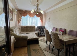Трехкомнатная квартира на продажу, 70 м2, Краснодарский край, улица Ефремова, 135