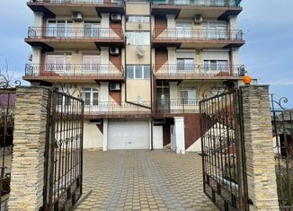 Продается однокомнатная квартира, 60 м2, Краснодарский край, улица Дзержинского, 56