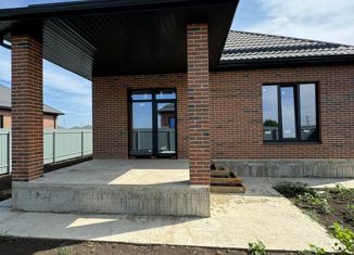 Продажа дома, 90 м2, станица Новотитаровская, улица Сергея Есенина, 56