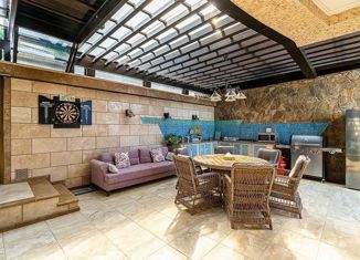 Продам пятикомнатную квартиру, 300 м2, Сочи, Черноморская улица, 4Д, микрорайон Светлана