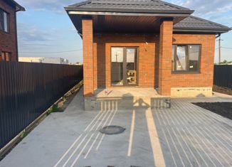 Продаю дом, 140 м2, станица Новотитаровская, улица Тельмана, 48