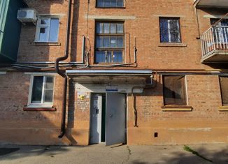 Продаю 2-комнатную квартиру, 42.7 м2, Армавир, Железнодорожная улица, 52