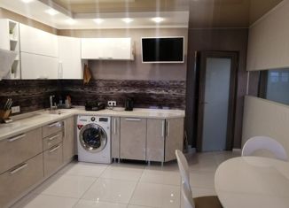 2-ком. квартира на продажу, 70 м2, Благовещенск, улица Строителей, 70