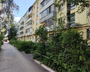 Продаю 2-ком. квартиру, 42.5 м2, Рязань, улица Гагарина, 82