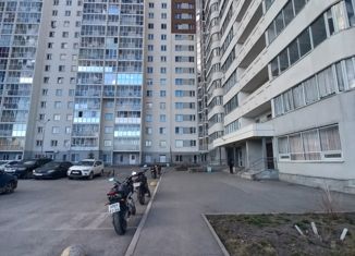 Продается 2-комнатная квартира, 51.1 м2, Екатеринбург, Ремесленный переулок, 6, ЖК Серебряная Подкова