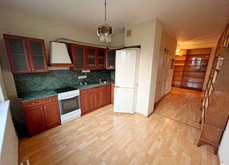 Продаю 2-комнатную квартиру, 57.8 м2, Москва, улица Раменки, 11к2, улица Раменки