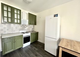 Сдаю двухкомнатную квартиру, 34.6 м2, поселок Бугры, Гаражный проезд, 27к2