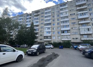 Продается четырехкомнатная квартира, 77.2 м2, Сосновый Бор, Молодёжная улица, 44