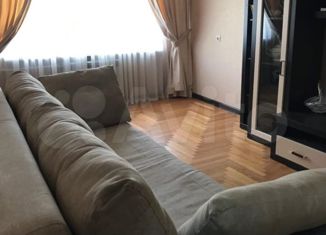 Продаю 3-ком. квартиру, 67.3 м2, Невинномысск, улица Калинина, 182