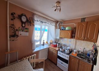 Продажа трехкомнатной квартиры, 51.2 м2, Татарстан, улица Садриева, 58