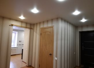 Продам 4-комнатную квартиру, 79.3 м2, Бугуруслан, Центральная улица, 5