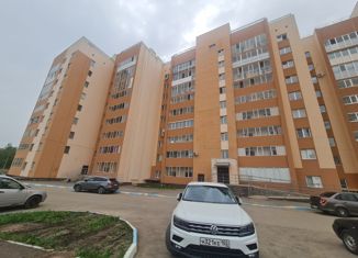 Продажа двухкомнатной квартиры, 55.5 м2, Октябрьский, улица Клинова, 9