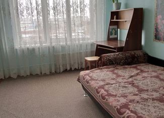 Сдача в аренду 2-комнатной квартиры, 44.2 м2, Саяногорск, микрорайон Енисейский, 1
