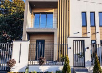 Продажа таунхауса, 130 м2, посёлок городского типа Сириус, улица Крамского, 12