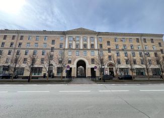 Продается 1-ком. квартира, 42 м2, Казань, Кремлёвская улица, 2А/4, Вахитовский район