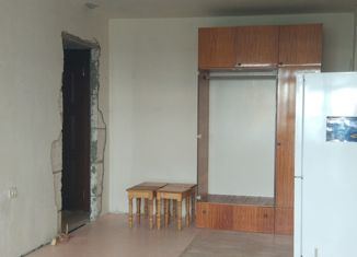 Продаю 1-ком. квартиру, 33 м2, Камышин, 7-й микрорайон, 27