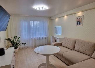 Продаю 3-комнатную квартиру, 58 м2, Новосибирск, улица Лазарева, 3, улица Лазарева