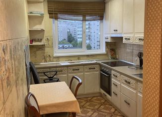 Продается 3-ком. квартира, 60.3 м2, Мурманск, Кольский проспект, 144