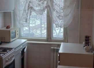 Продается 3-комнатная квартира, 57 м2, Самара, улица Мичурина, 48, метро Алабинская