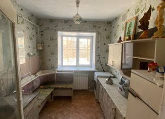 Продается 3-ком. квартира, 70 м2, село Кармаскалы, улица Худайбердина, 5/1