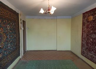 Продаю двухкомнатную квартиру, 44.3 м2, Оренбург, Салмышская улица, 6/1