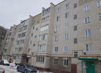 Продам 2-комнатную квартиру, 50 м2, посёлок Строитель, микрорайон Южный, 13