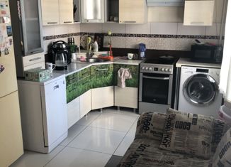 Продажа четырехкомнатной квартиры, 65.5 м2, Асбест, улица Мира, 4