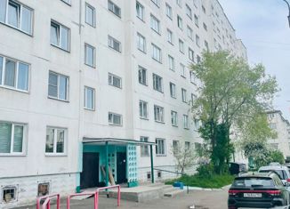 Продам трехкомнатную квартиру, 65 м2, Сосновоборск, улица 9-й Пятилетки, 19