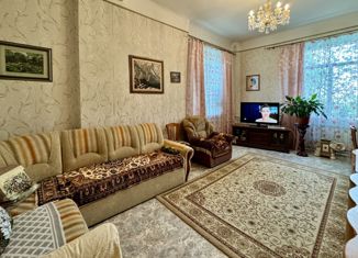 Продается трехкомнатная квартира, 80 м2, Хабаровский край, Батарейный переулок, 4