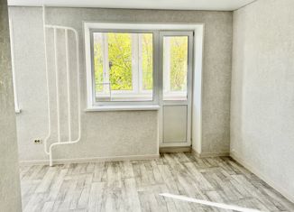 2-комнатная квартира на продажу, 40 м2, Челябинск, улица Дзержинского, 99, Ленинский район