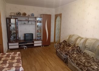 Продажа 4-ком. квартиры, 61.5 м2, Новотроицк, улица Марии Корецкой, 18