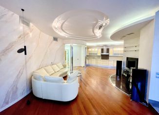 Продается 3-комнатная квартира, 162 м2, Москва, улица Вересаева, 13, улица Вересаева