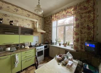 Продажа трехкомнатной квартиры, 80 м2, Каменск-Уральский, улица Пугачёва, 40