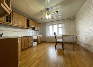 Продаю 3-комнатную квартиру, 110 м2, Чувашия, улица Пирогова, 4к2