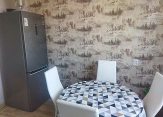 Трехкомнатная квартира на продажу, 63.4 м2, посёлок Ува, улица Карла Маркса, 26