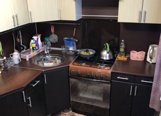 Продажа 2-комнатной квартиры, 52 м2, Карачев, улица Луначарского, 199