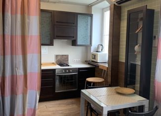 Продам однокомнатную квартиру, 28.5 м2, Москва, улица Серпуховский Вал, 26, улица Серпуховский Вал