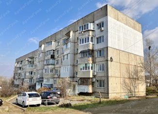 Продажа двухкомнатной квартиры, 55.8 м2, Артём, улица Бабушкина, 18