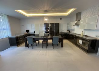 Продам таунхаус, 360 м2, Красногорск