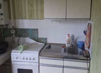 Продаю 1-ком. квартиру, 28.7 м2, посёлок городского типа Смышляевка, Шоссейная улица, 1