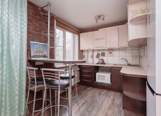Продам 2-ком. квартиру, 44 м2, Новосибирск, Степная улица, 66, Степная улица