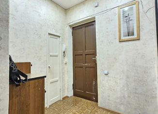 Продается двухкомнатная квартира, 55 м2, Комсомольск-на-Амуре, проспект Мира, 33