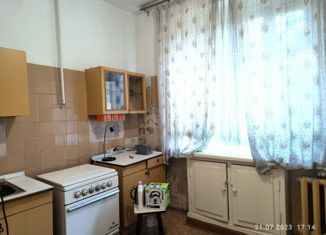 Продается 3-комнатная квартира, 76.8 м2, Челябинск, улица Богдана Хмельницкого, 19, Металлургический район