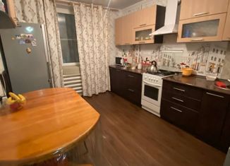 Продажа 4-комнатной квартиры, 86 м2, Альметьевск, проспект Строителей, 49А