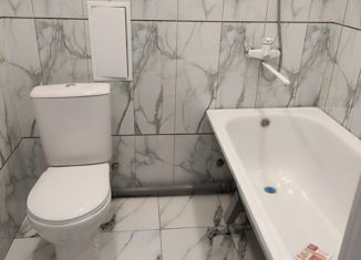 Продаю 1-комнатную квартиру, 30.4 м2, Бугульма, улица Михаила Калинина, 30