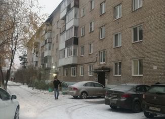 Однокомнатная квартира на продажу, 30.4 м2, Краснокамск, улица Калинина, 15