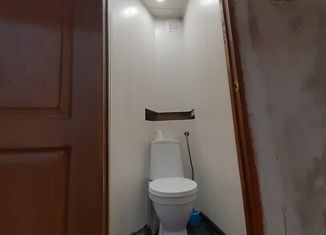 Продается двухкомнатная квартира, 48.8 м2, Красноярск, Молодёжный проспект, 8, жилой район Солнечный