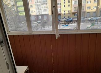 Продаю двухкомнатную квартиру, 38.3 м2, Дзержинск, проспект Ленинского Комсомола, 42