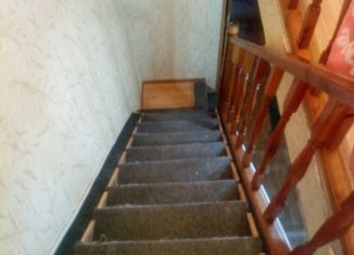 Продам 3-ком. квартиру, 65.2 м2, поселок городского типа Кошурниково, улица Стофато, 2